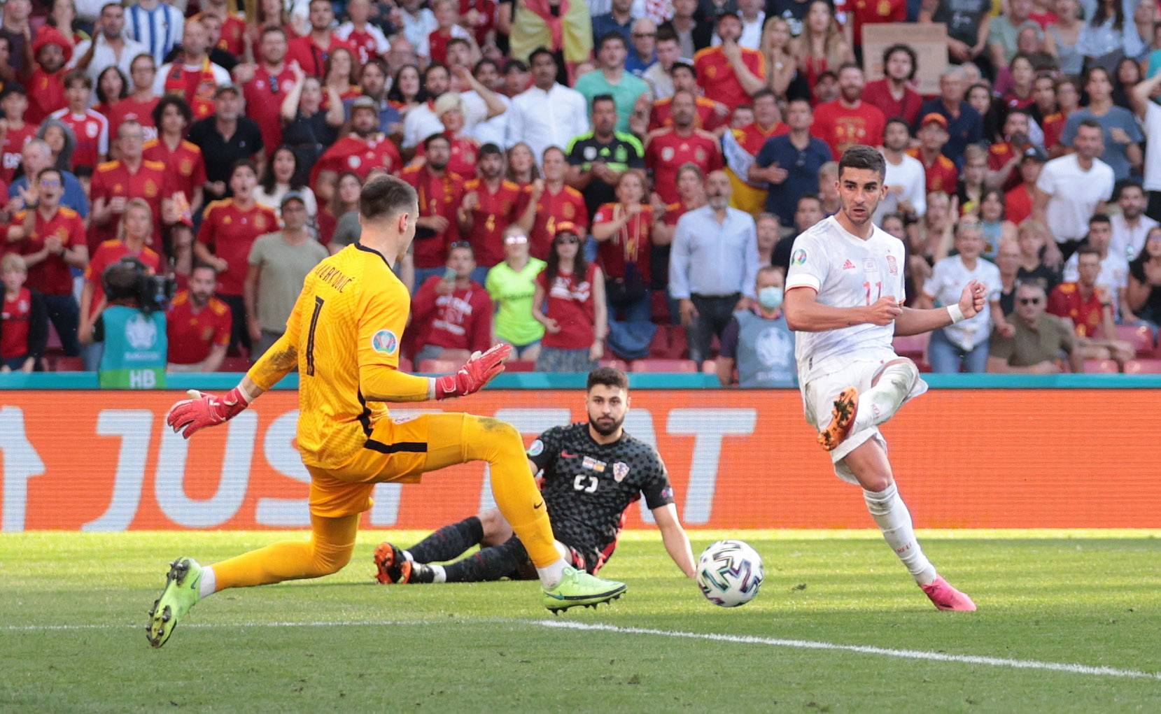 Euro 2020 - Round of 16 - Croatia v Spain