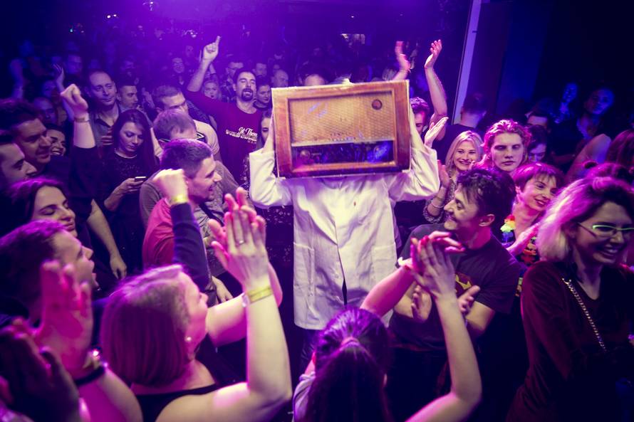 Minea i Ivana Banfić razvalile: 'Vratile ste nas u devedesete...'