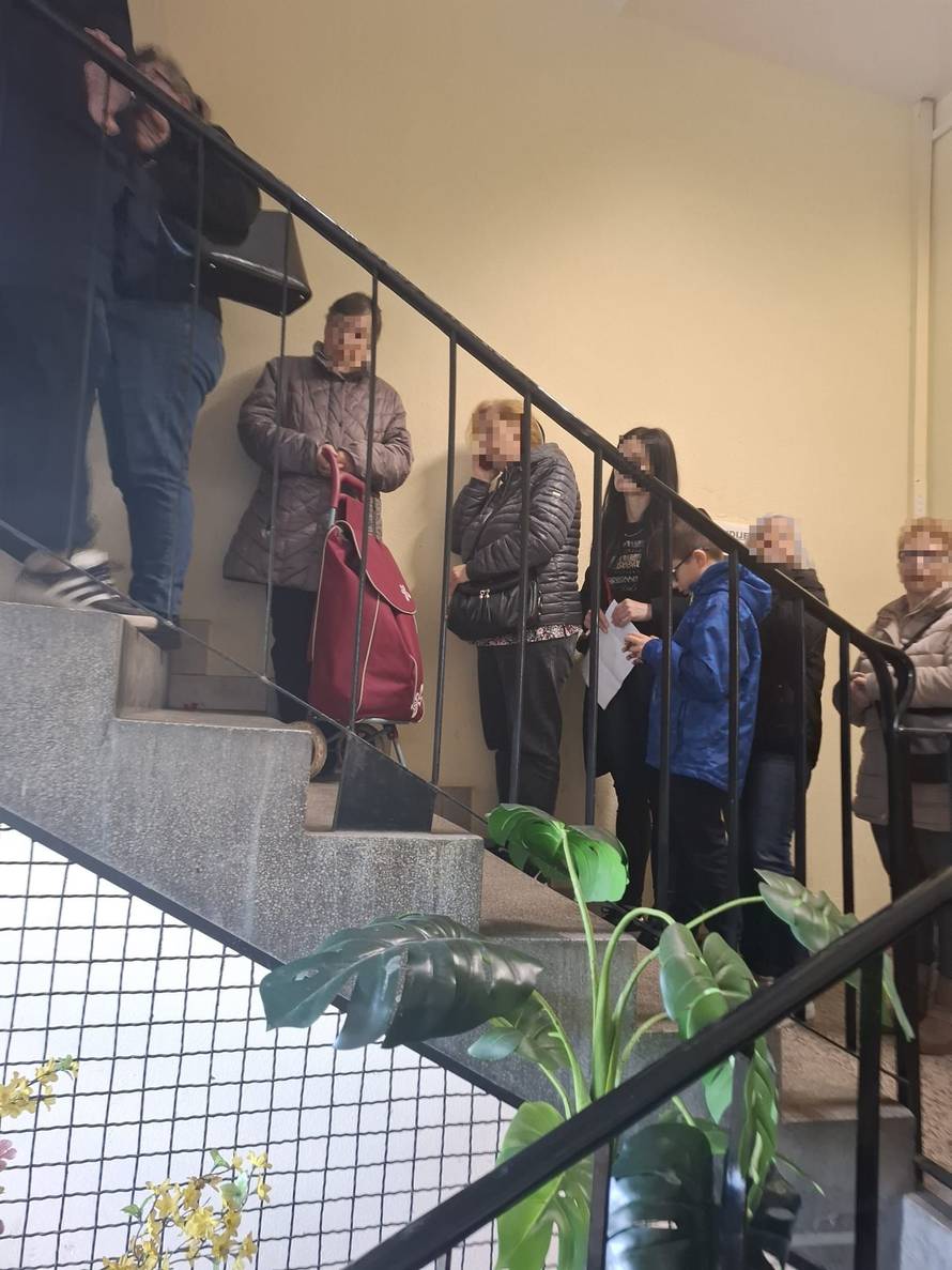 ZAGREB Gužva zbog uskrsnica. Evo tko će je sve dobiti i koliko:  'Čekamo više od dva sata!'