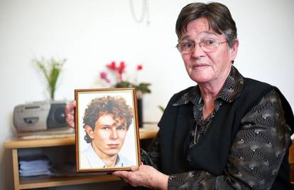 U 18 dana izgubila muža i sina: 'Imao je tek 25. Bože, pomozi'