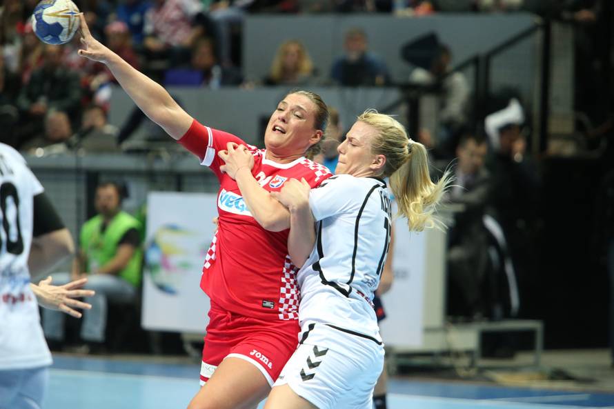 Hrvatske rukometašice srušile Crnu Goru, Penezić zabila 12