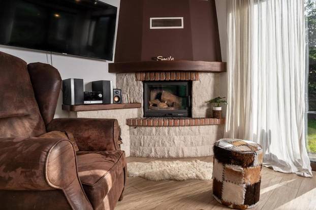 FOTO Vila s pogledom na jezero u Fužinama je sve što nam treba za savršeni proljetni odmor