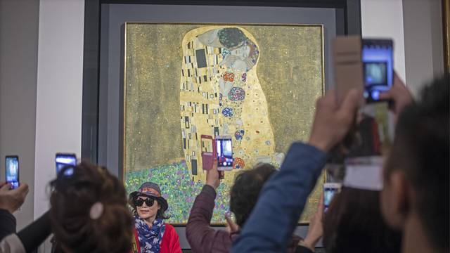 Bečki muzej prodaje digitalnu verziju Klimtovog 'Poljupca'