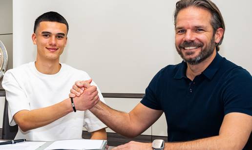 Talentirani mladi&cacute; (16) kojeg prati i HNS potpisao za Bayern