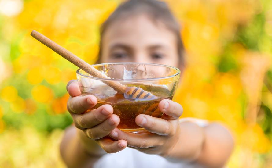 Potaknite dobre navike uz Farmakol ampule matične mliječi!