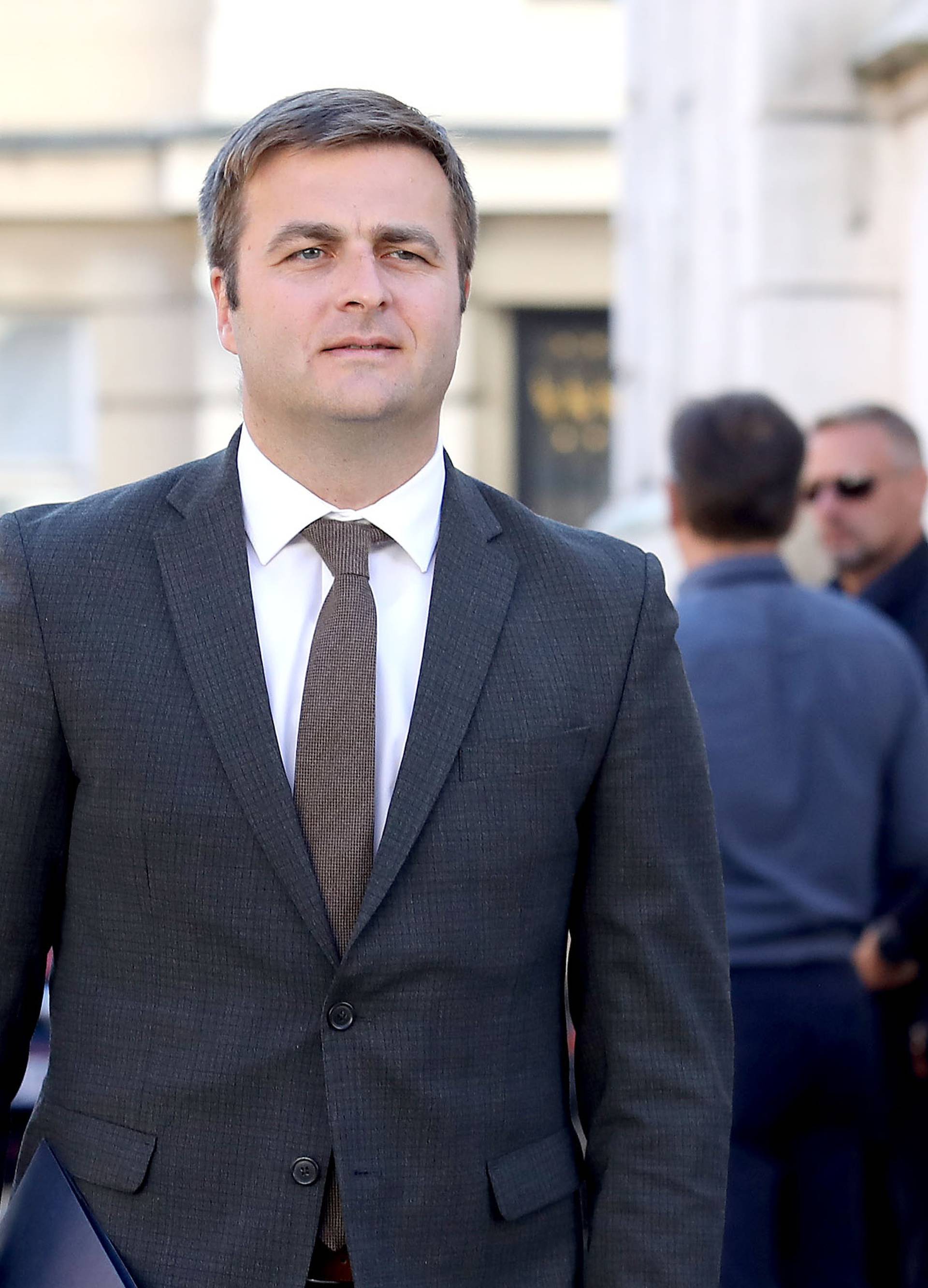 Zagreb: Ministri dolaze na sjednicu užeg kabineta Vlade