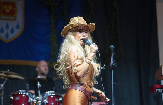 Gornja Bistra: Nastup Maje Šuput oduševio publiku na Bistranskoj Čušpazijadi