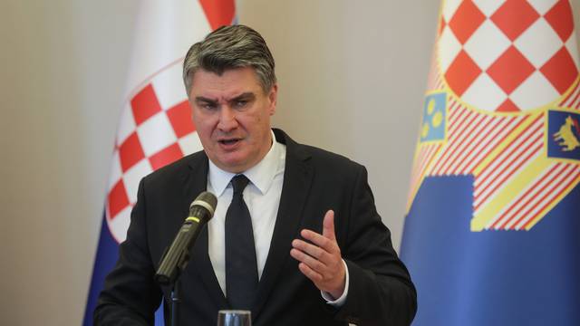 'Vlada obmanjuje javnost, premijer Plenković nije poslao dopis predsjedniku Milanoviću'