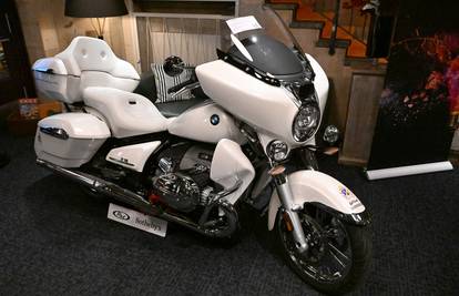 Motocikl s potpisom pape Lava XIV. u subotu na dražbi