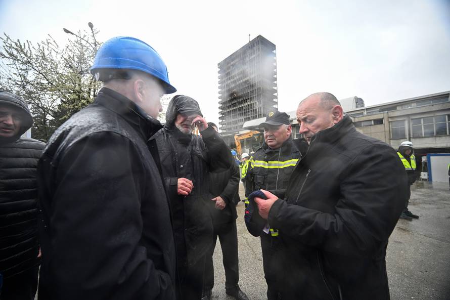 Zagreb: Ministri obišli Vjesnikov neboder