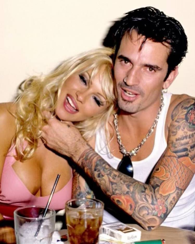 Pamela Anderson o ljubomori prvog muža: Uništio je moju prikolicu i šakom razbio ormarić