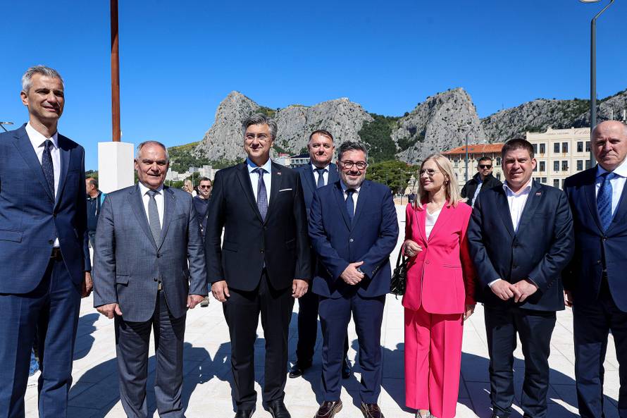 Andrej Plenković na svečanom otvorenju luke Omiš