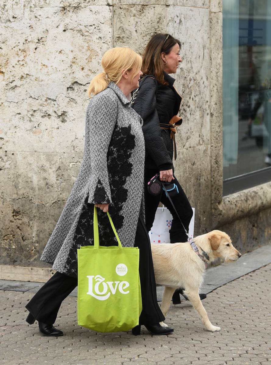 Kolinda prošetala Zagrebom: Što bi Madžar rekao na torbu?