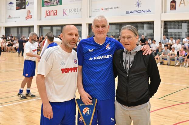 Makarska: Donatorska utakmica veterana Hajduk - Dinamo za Mladena Bartolovića