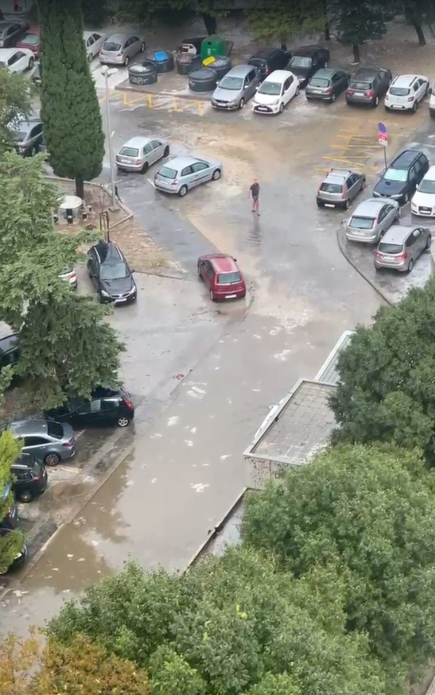FOTO UŽASA Oluja  je poharala Split: 'Ovo je kao armagedon!'
