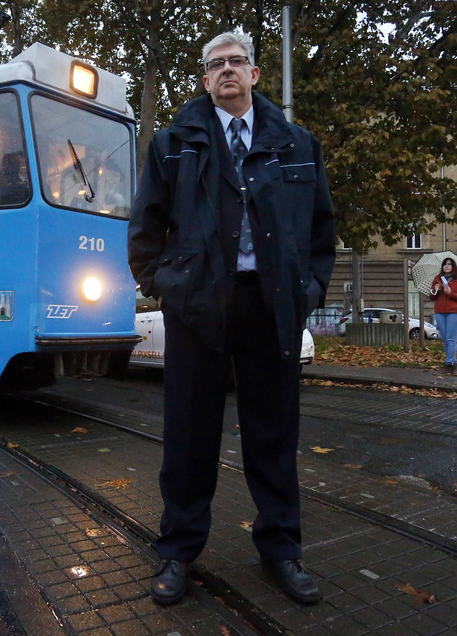 Nije se bojao: Kolegu i putnike spasio od nasilnika u tramvaju
