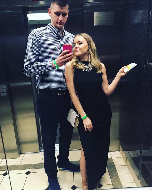 FOTO Supruga srpske zvijezde uz njega je još od srednje škole. Zbog nje ima i poseban ritual...