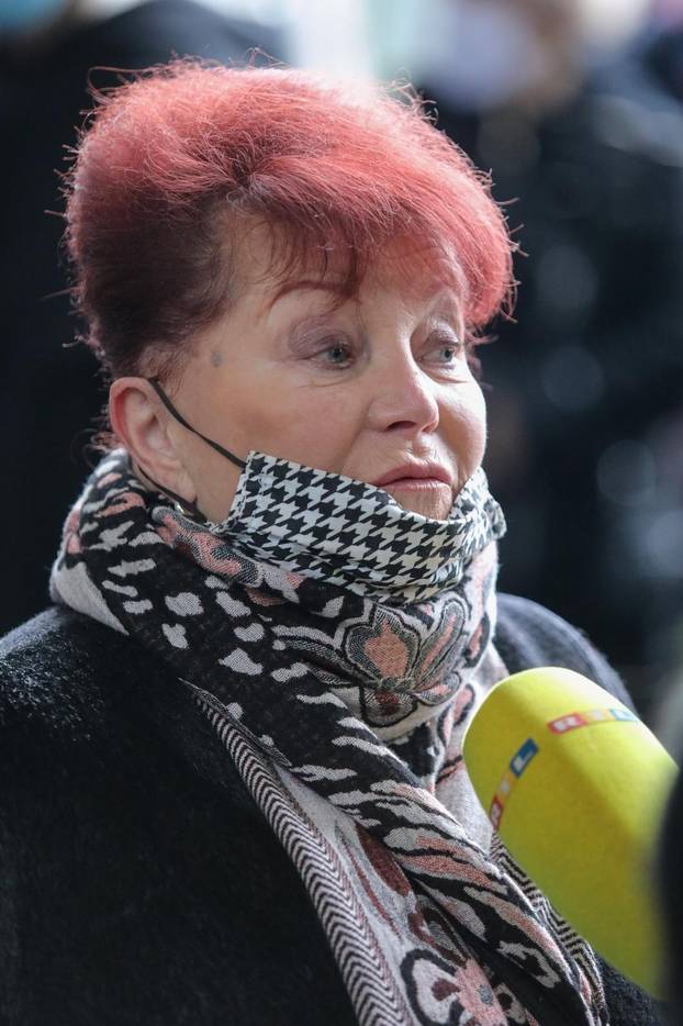 Zagreb: Posljednji ispraćaj Krunoslava Kiće Slabinca na krematoriju