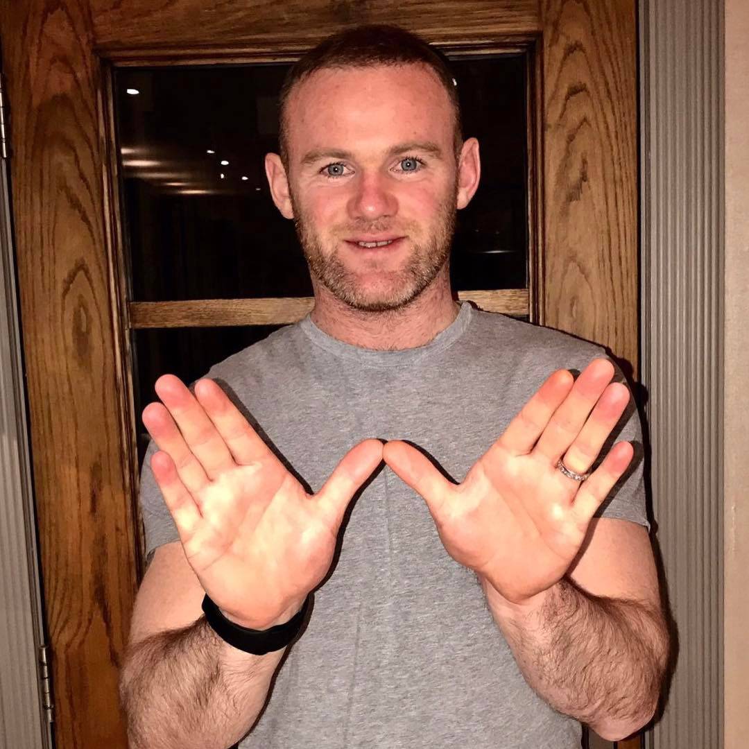 Rooney se javno ispričao nakon skandala s tri plavuše: 'Nadam se da ćemo prijeći preko ovog'