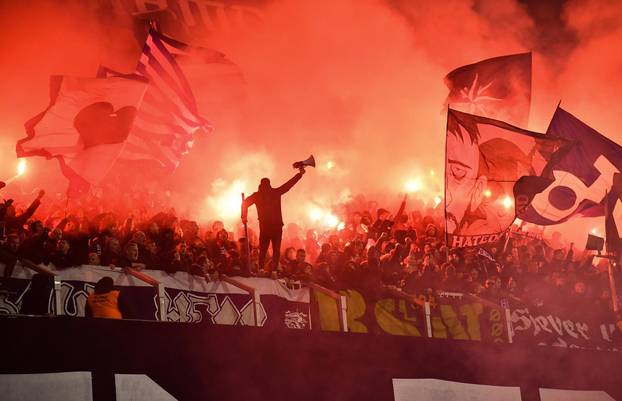 Zagreb: Bakljada na utakmici Dinamo - Hajduk 