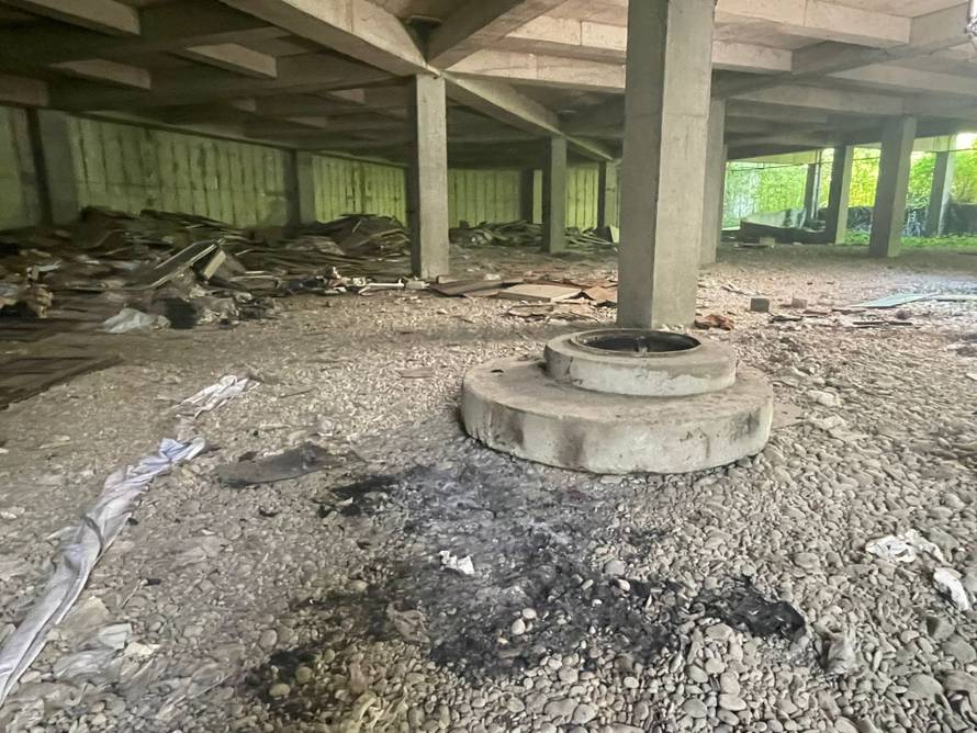 Borba s vatrenom stihijom u Sveučilišnoj bolnici: Visoke temperature topile su lim