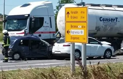 Stravična nesreća u Koprivnici: Jedan mrtav u sudaru cisterne i tri automobila, više ozlijeđenih