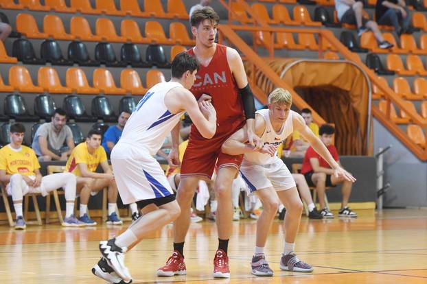 Šibenik: Guinessov rekorder, 17-godišnji kanadski košarkaš Olivier Rioux, visok je 231cm