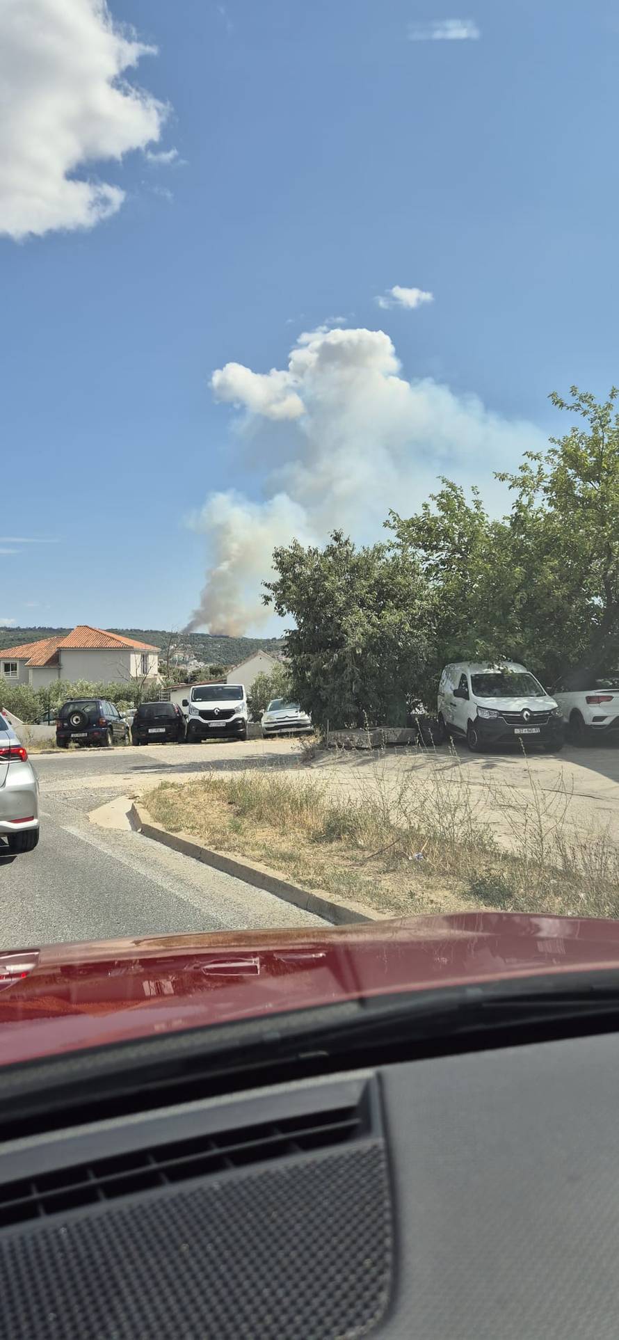 FOTO Opet gori na Čiovu: 'Požar se aktivirao na starom mjestu'