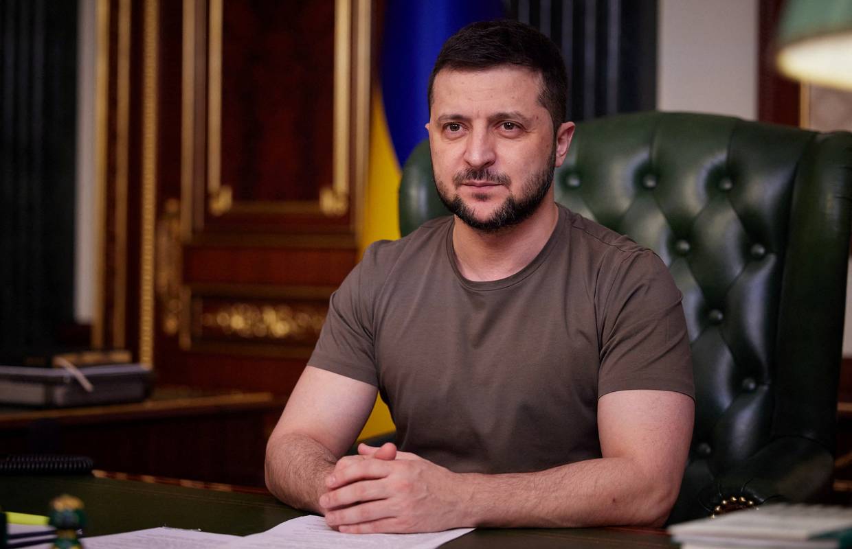 Zelenski: Rusija troši milijarde dolara na laži i propagandu