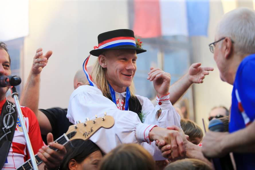 'Jučer je bilo predivno, i danas je divno, ljudi, nastavite slaviti'