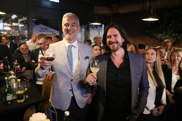 Zagreb: Doček izbornih rezultata u izbornom stožeru Marije Selak Raspudić