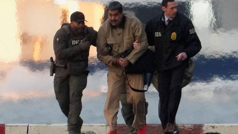 FOTO New York u blokadi dok odvode Madura sa suda, tu su snajperi, konvoj, helikopter