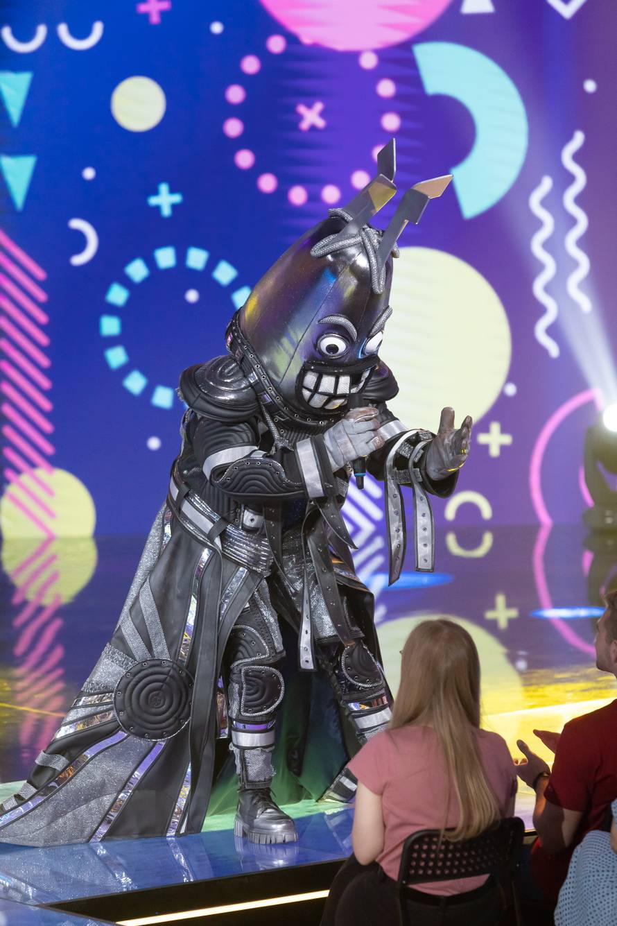 Iz showa 'Masked Singer' ispao Kiborg, a ispod maske se krila influencerica Andrea Andrassy