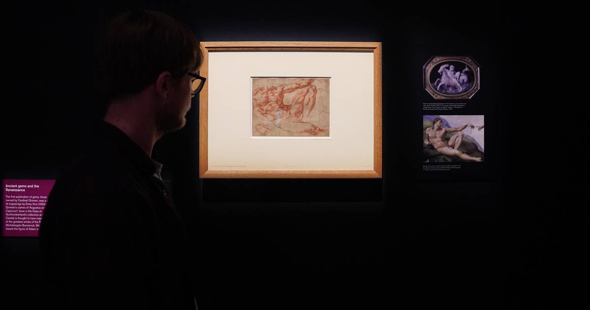 A Michelangelo sketch fetches $200,000 at auction