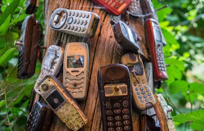 Uskoro će otvoriti online muzej starih vrsta mobitela: 'Skupljam telefone više od 25 godina'