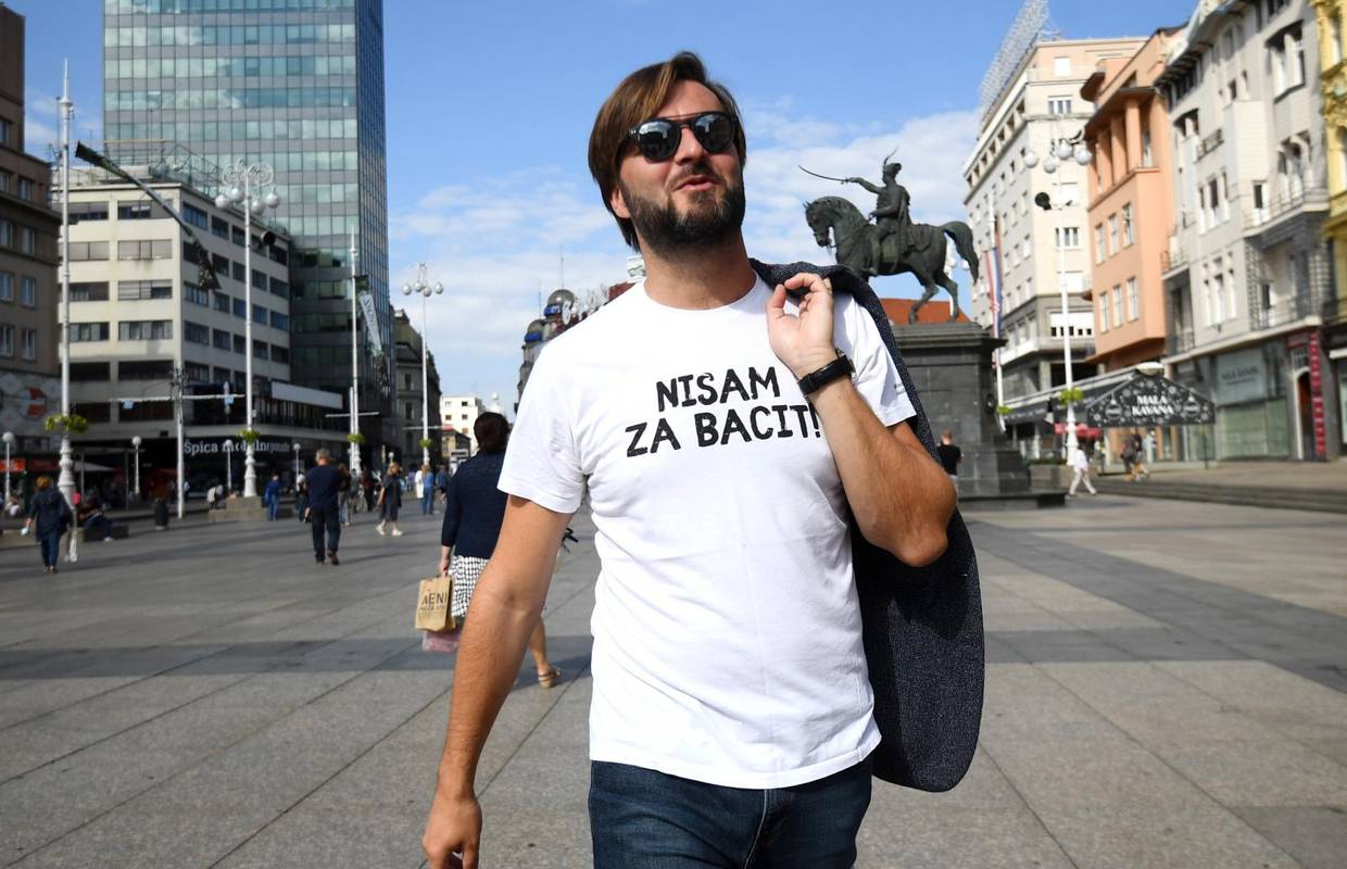 Na trgu bana Jelačića bila je akcija '#ZaZeleniSvakiDan'