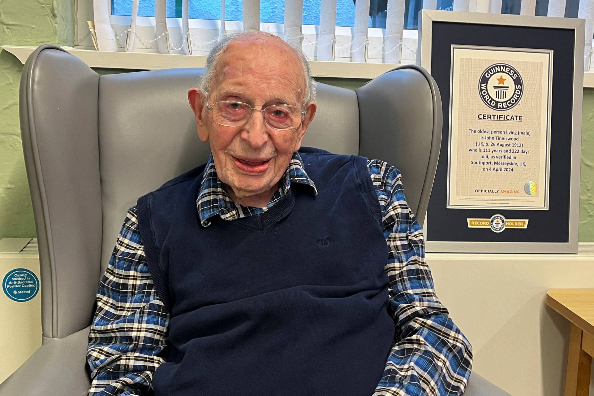 Tinniswood, GWR world's oldest living man, poses in Southport