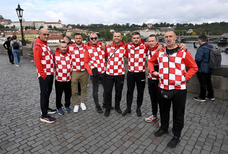 Prag: Hrvatski navijači u gradu