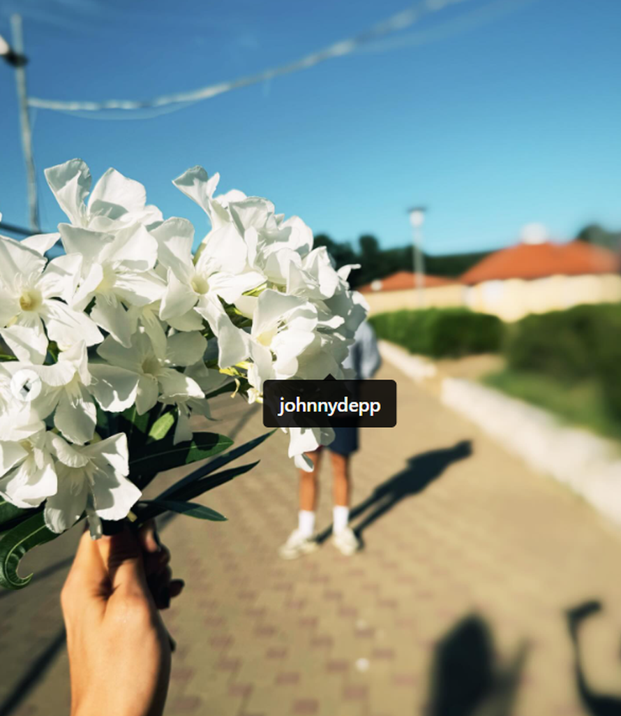 Tko je misteriozni muškarac na fotografijama Elle Dvornik? Pogledajte koga je označila...