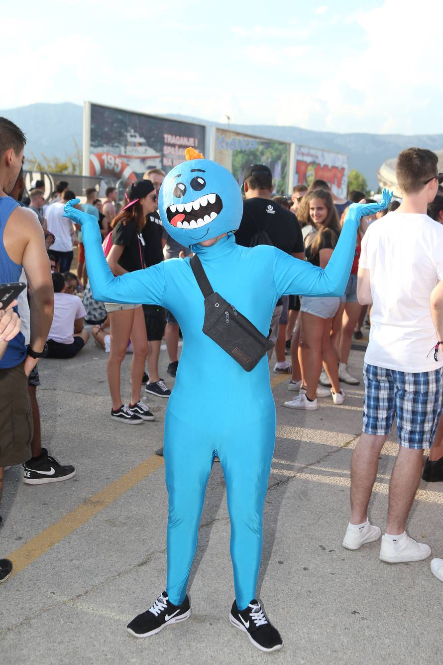 Na Ultru bez grudnjaka i gaća: Splitom je 'zavladalo' ludilo