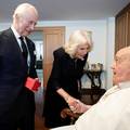 Kralj Charles i Camilla posjetili papu Franju: 'Sretni su jer je bio dovoljno dobro da se sastanu!'