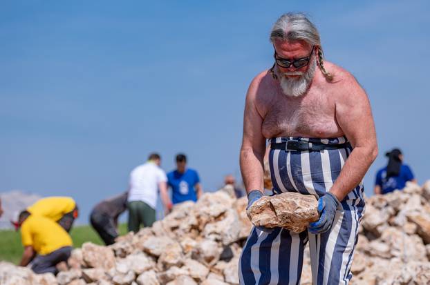 Na Pagu održano prvenstvo Hrvatske u gradnji suhozida