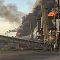 Gori jedna od najve&cacute;ih rafinerija u Americi. &Ccaron;ule su se eksplozije