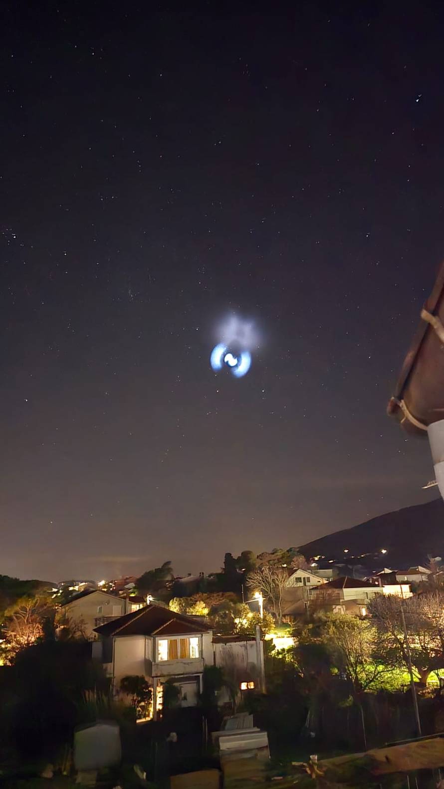 Svjetski mediji raspisali su se o misterioznoj plavoj svjetlosti: 'NLO-alarm iznad Njemačke!'