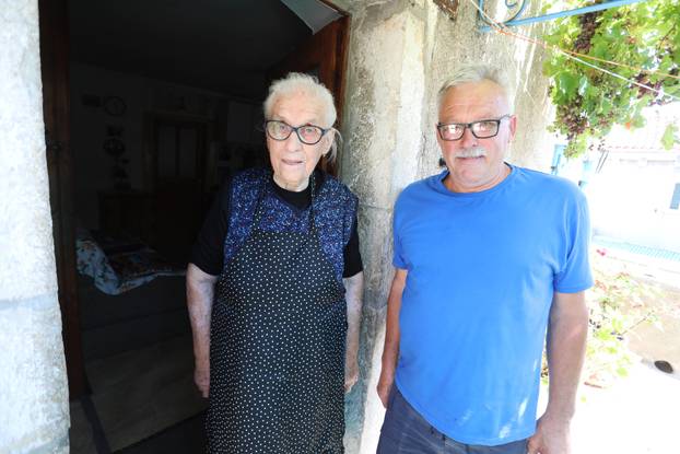 Lubenice, mjesto na Cresu s dva stanovnika