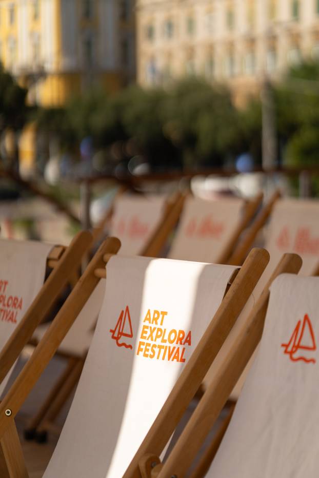 Art Explora brod u Rijeci privukao već 8000 posjetitelja