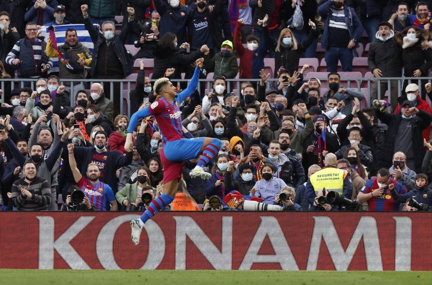 LaLiga - FC Barcelona v Atletico Madrid