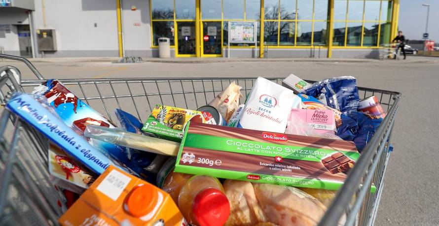 U Hrvatsku stiže novi diskont: Usporedili smo njihove cijene