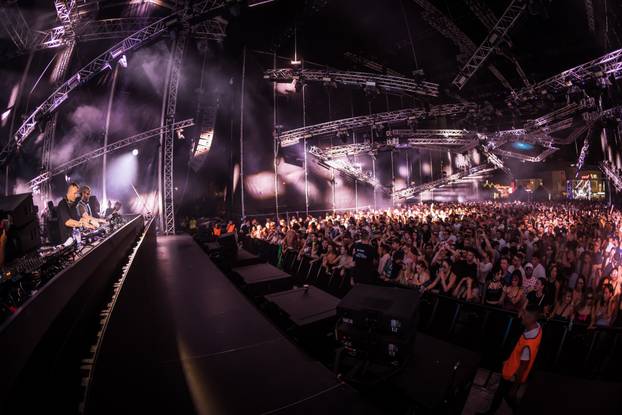 Split - Treca Vecer Ultra Festivala. DJ  Adam Beyer & Mau P