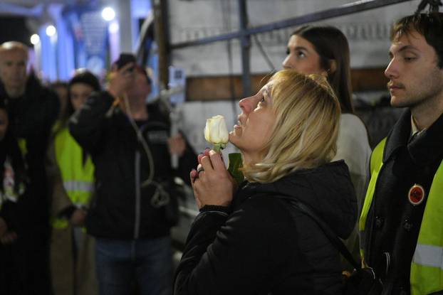 Beograd: Mirni prosvjedni mimohod u povodu 11 mjeseci od novosadske tragedije